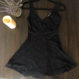 Black V-Neck Tank